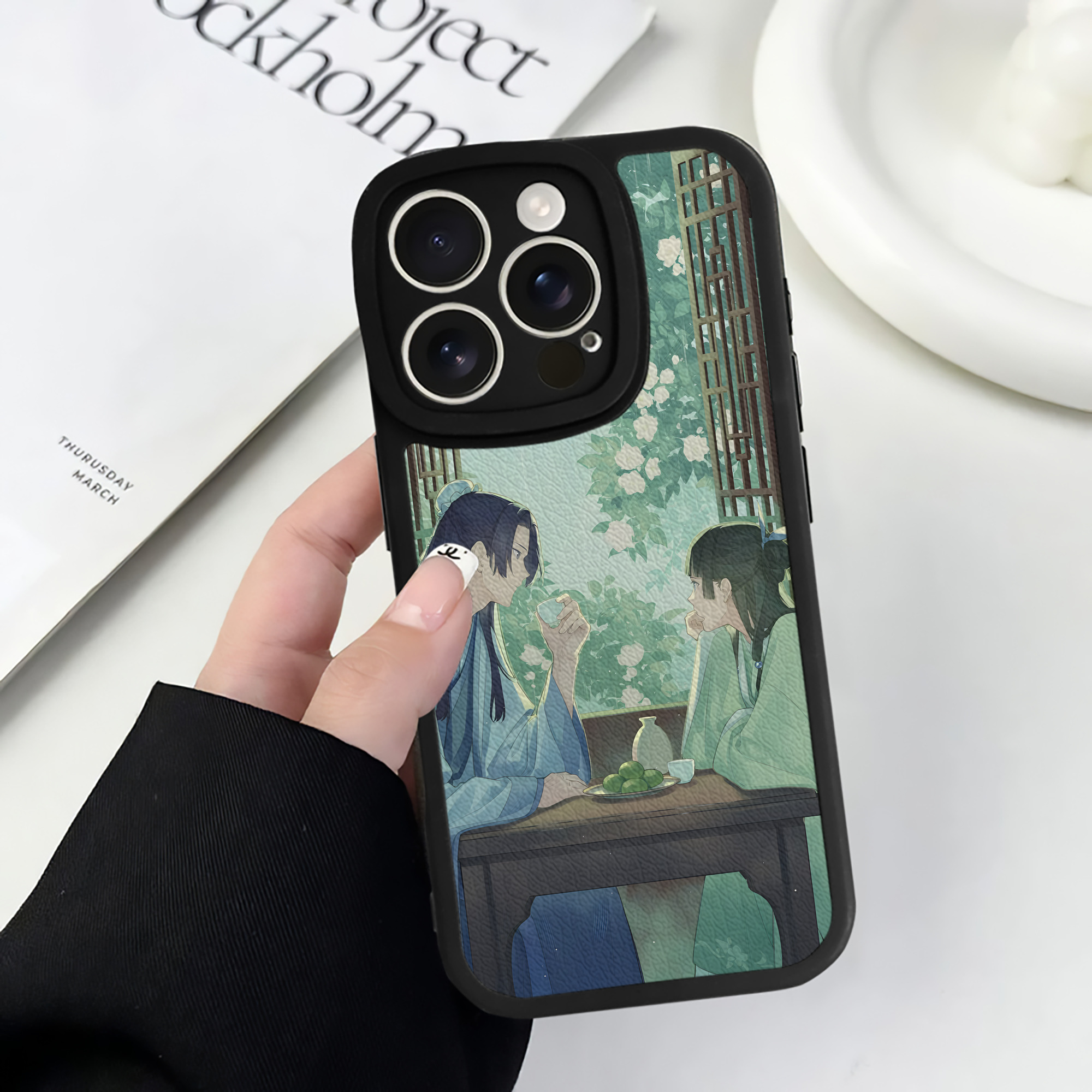 （画像用） 薬屋のひとりごと The Apothecary Diaries 【iPhone 16シリーズ対応】シリコンスマホケース（レザー調） 材質：シリコン